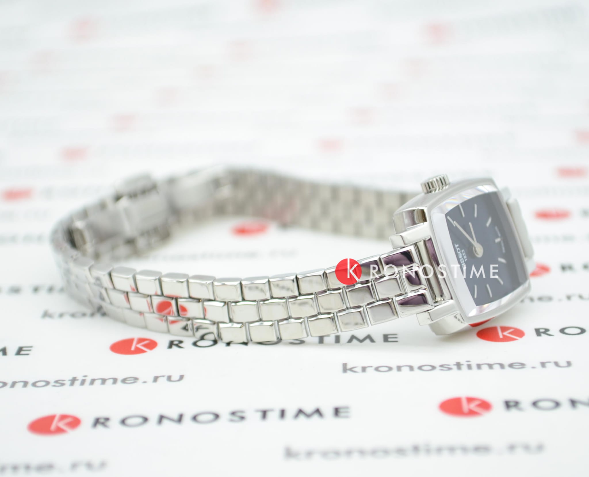Tissot Tissot Lovely Square T058.109.11.041.01 швейцария наручные женские часы заводная головка с логотипом Tissot