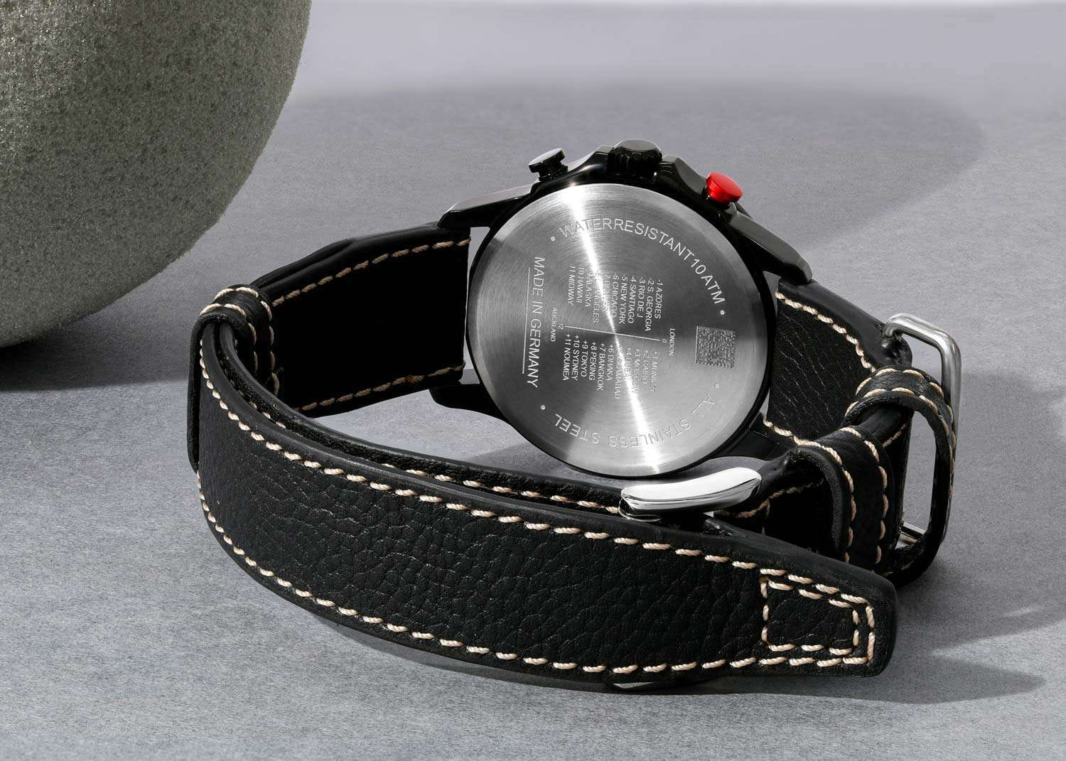 Bauhaus 28861 мужские часы застежка крупным планом