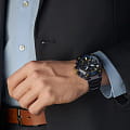 Casio Casio G-Shock MRG-B2000B-1ADR (MRG-B2000B-1A) MRG, наручные мужские часы фото под углом