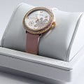 Swarovski Swarovski 5519223 женские часы белый циферблат на запястье