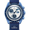 Swatch Swatch x Omega Bioceramic Moonswatch Mission to The SuperBlue Moonphase SO33N700  SO33N700 кварцевые мужские часы  белый циферблат, браслет нейлон — вид спереди