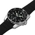 Seiko SNE573P1 мужские часы застежка крупным планом