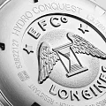 Longines L37804966 женские часы застежка крупным планом