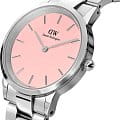 Daniel Wellington Daniel Wellington Iconic Link DW00100534  наручные женские часы фото под углом.