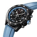 Breitling Breitling Endurance Pro 38 X83310281B1S1  наручные женские часы фото под углом.