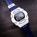 Casio GWX-5700SS-7ER мужские часы застежка крупным планом