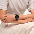 Swatch SB03B100 мужские часы застежка крупным планом
