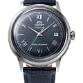 Orient Orient Bambino RA-AC0024L  RA-AC0024L механические мужские часы синий циферблат, браслет кожаный — вид спереди