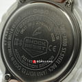 Casio Casio G-Shock GMA-B800-7A электронные мужские часы часы крупный план белый циферблата