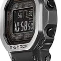 Casio Casio G-Shock GMW-B5000MB-1E электронные мужские часы часы крупный план  циферблата