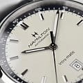 Hamilton H38425720 наручные мужские часы застежка крупным планом