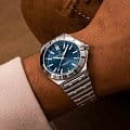 Breitling Breitling Chronomat Automatic GMT 40 A32398101C1A1, chronomat швейцария мужские часы на браслете нержавеющая сталь боковой вид