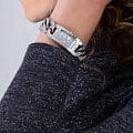 Guess Guess Trend GW0298L1 кварцевые женские часы часы крупный план  циферблата
