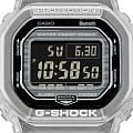 Casio Casio G-Shock DW-B5600G-7  наручные мужские часы фото под углом.