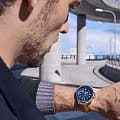 Victorinox 241980.1 мужские часы застежка крупным планом