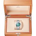Omega Omega Seamaster Aqua Terra 220.10.38.20.03.005 механические мужские часы часы крупный план бирюзовый циферблата