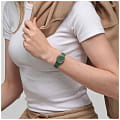 Swatch Swatch Lady LG130 , наручные женские часы фото под углом