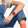 Swatch SB01R100 мужские часы застежка крупным планом